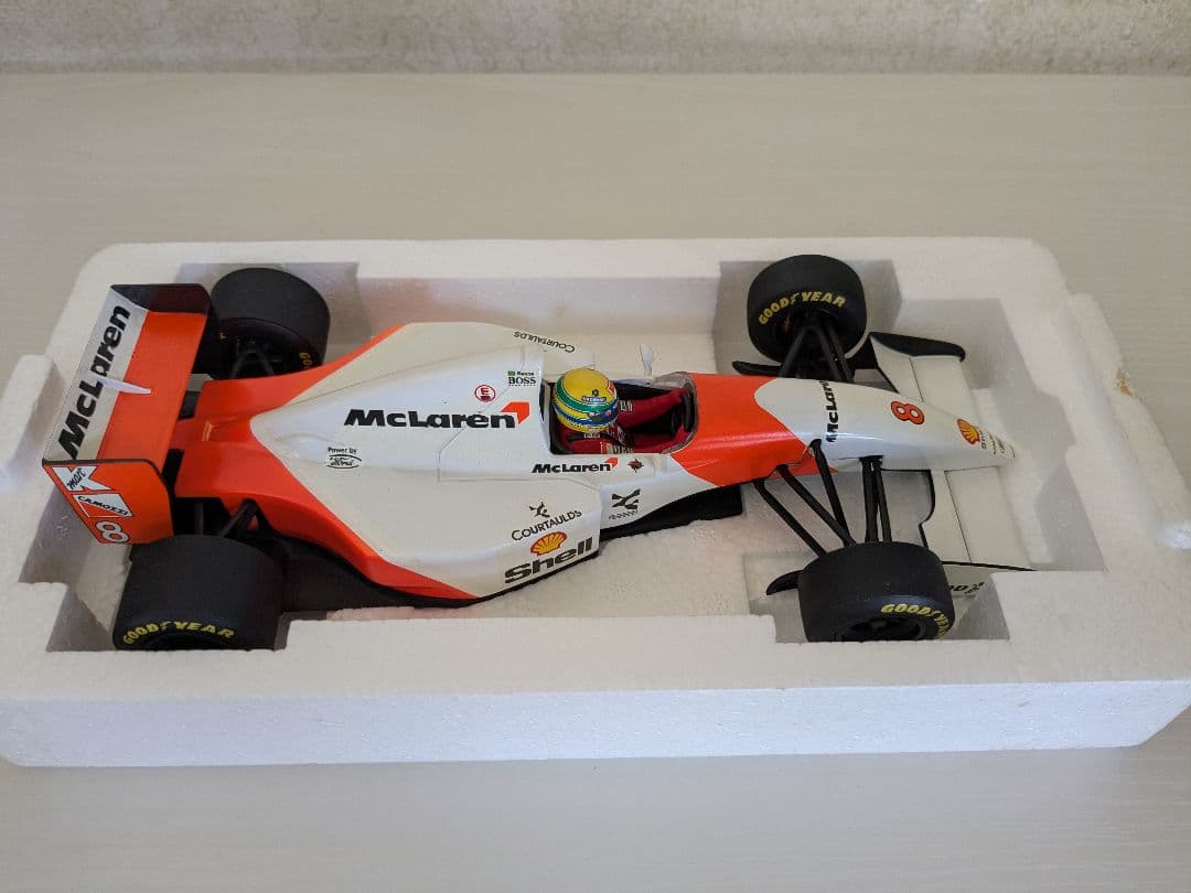 F1 1/18 アイルトン・セナ マクラーレンMP4/8 フォード 1993
