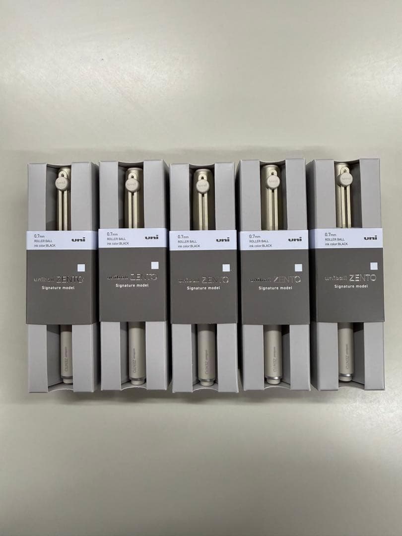 ユニボールゼント シグニチャーモデル ZENTO シャンパンゴールド 5本