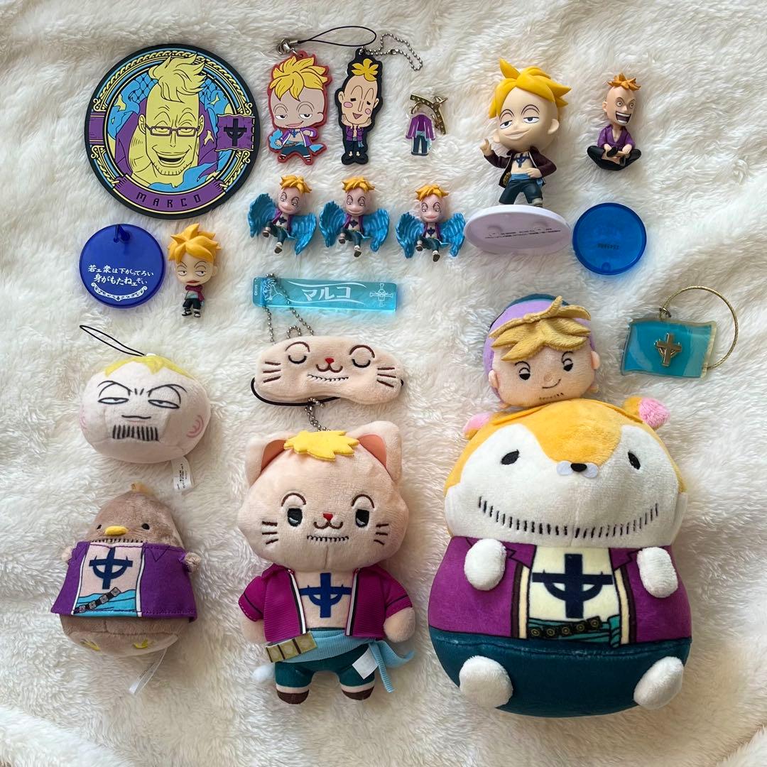 ONE PIECE マルコ　アクスタ、キーホルダー、トランプ、フィギュア　など