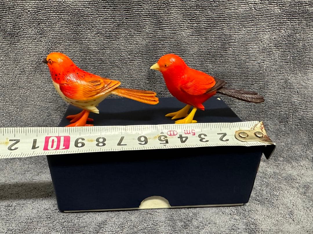 置物 根付 鳥カラフル 2匹 天然素材 マンモス 象牙風 骨董 美術品