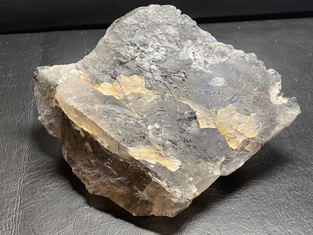 ザギマウンテンクォーツ ザギ水晶 ザキ鉱山 エジリン 873gラビカイト入り