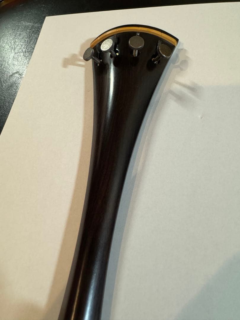 再値下げ！ボガーロ＆クレメンテ製 チェロテールピース マダガスカル紫檀 フレンチ