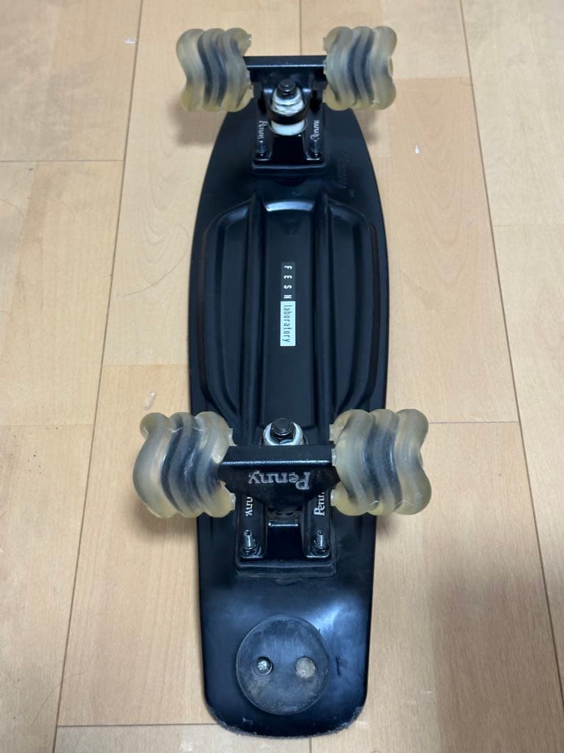 【akk】FESN Penny 22インチ シャークウィール