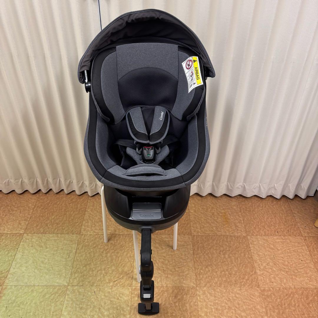 クリーニング済☆綺麗☆　コンビ　クルムーヴ　ISOFIX　エッグショック　グレー