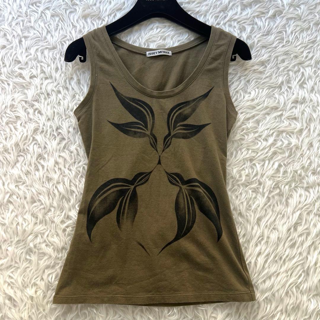 イッセイミヤケ／ISSEY MIYAKE レディース 花柄 タンクトップ