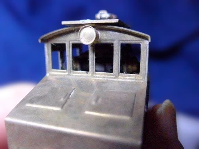 貴重！昔のつぼみ堂模型店のHOゲージの凸型電気機関車。金属製鉄道模型です。﻿