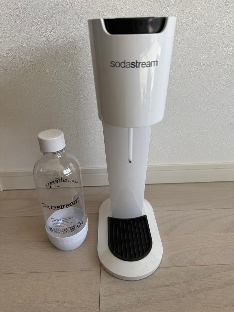 sodastream 炭酸水メーカー ホワイト - メルカリ