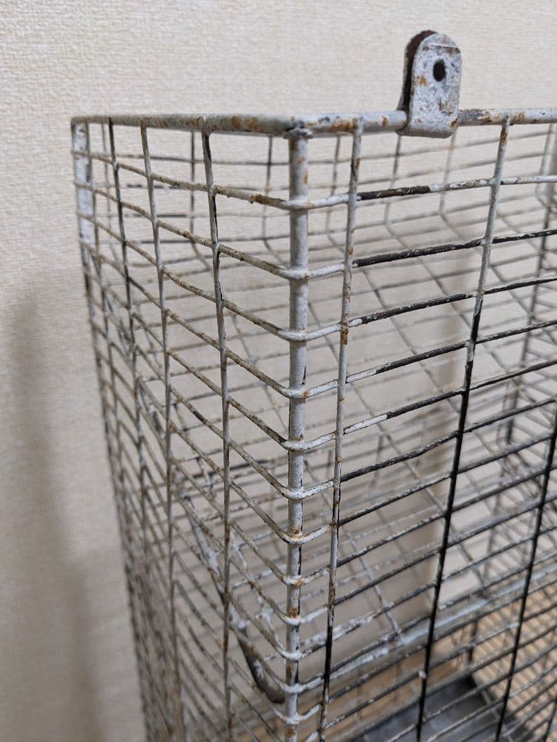 シャビー 昭和レトロ 金属製ワイヤーラック 使い方はあなた次第