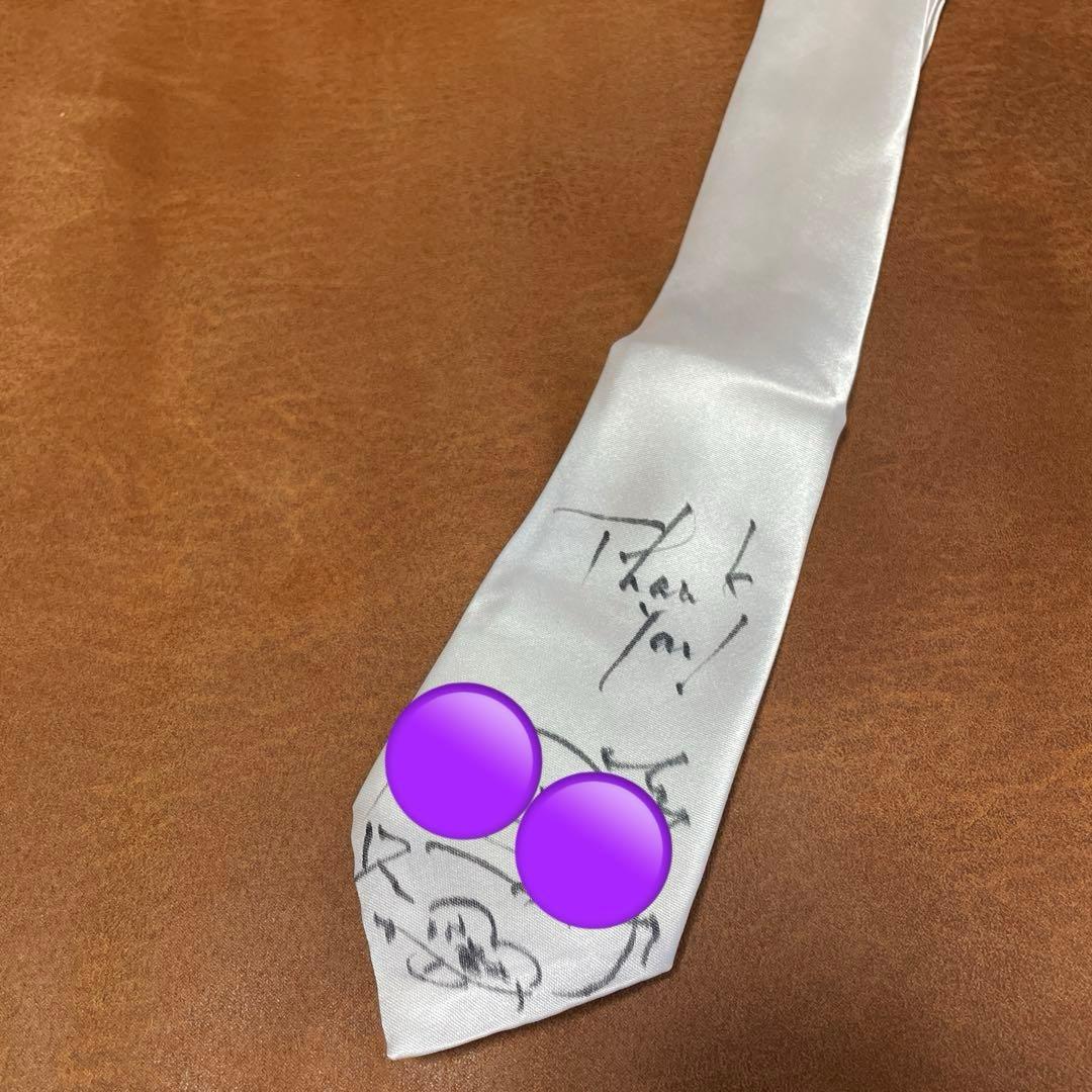 レペゼン地球 DJふぉい サインボール&サイン入りネクタイ - メルカリ