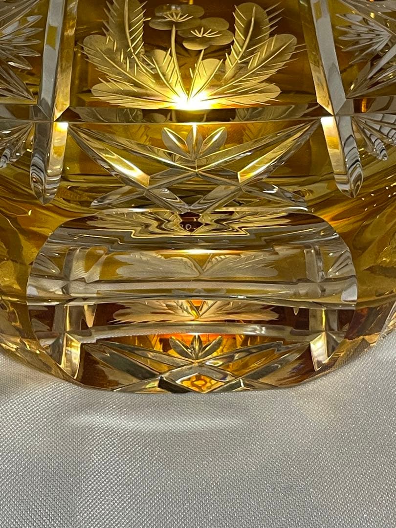 希少】 【美品】 カガミクリスタル 色被切子デキャンタ 花模様 カット