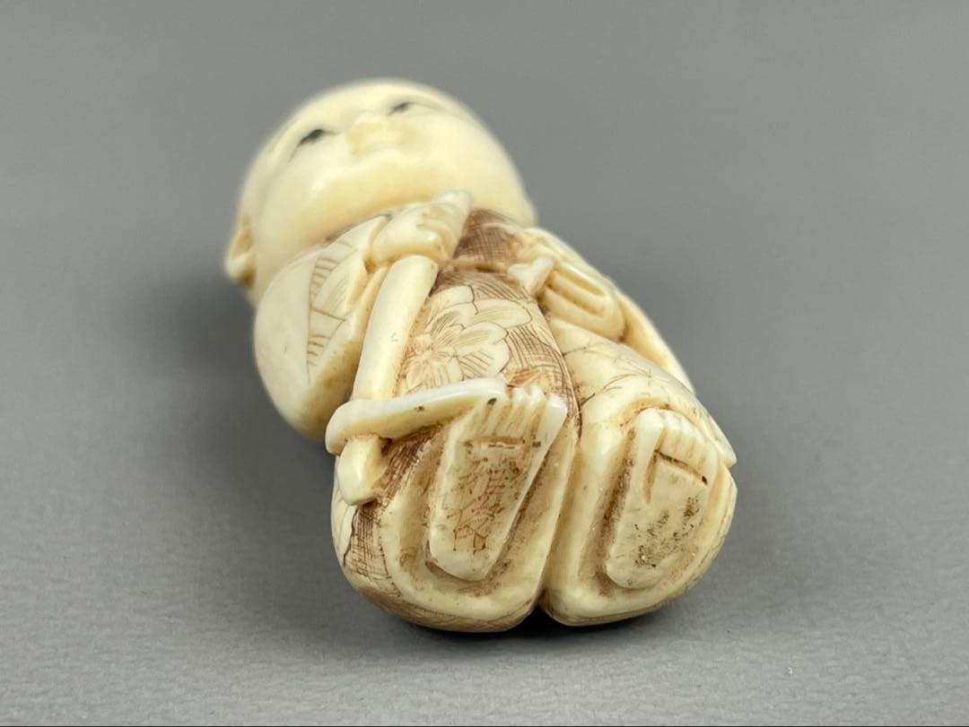 時代根付 極上細密彫り白材マンモス牙製 作家物 中国美術 天然素材