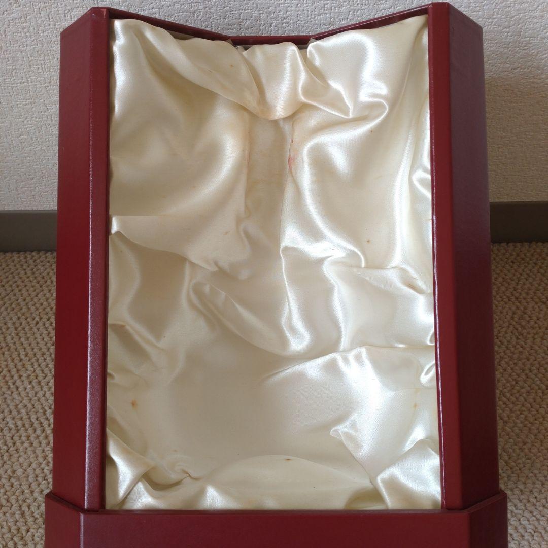 超豪華ヘネシーリシャール旧型、新型2本セット(訳あり) 豪華ヘネシー