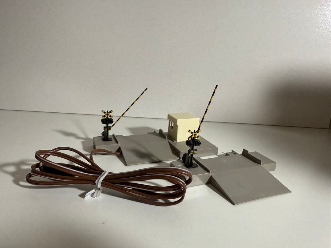 TOMIX TCS 自動踏切＋3灯式信号×2 ＋コンバーターボックスセット