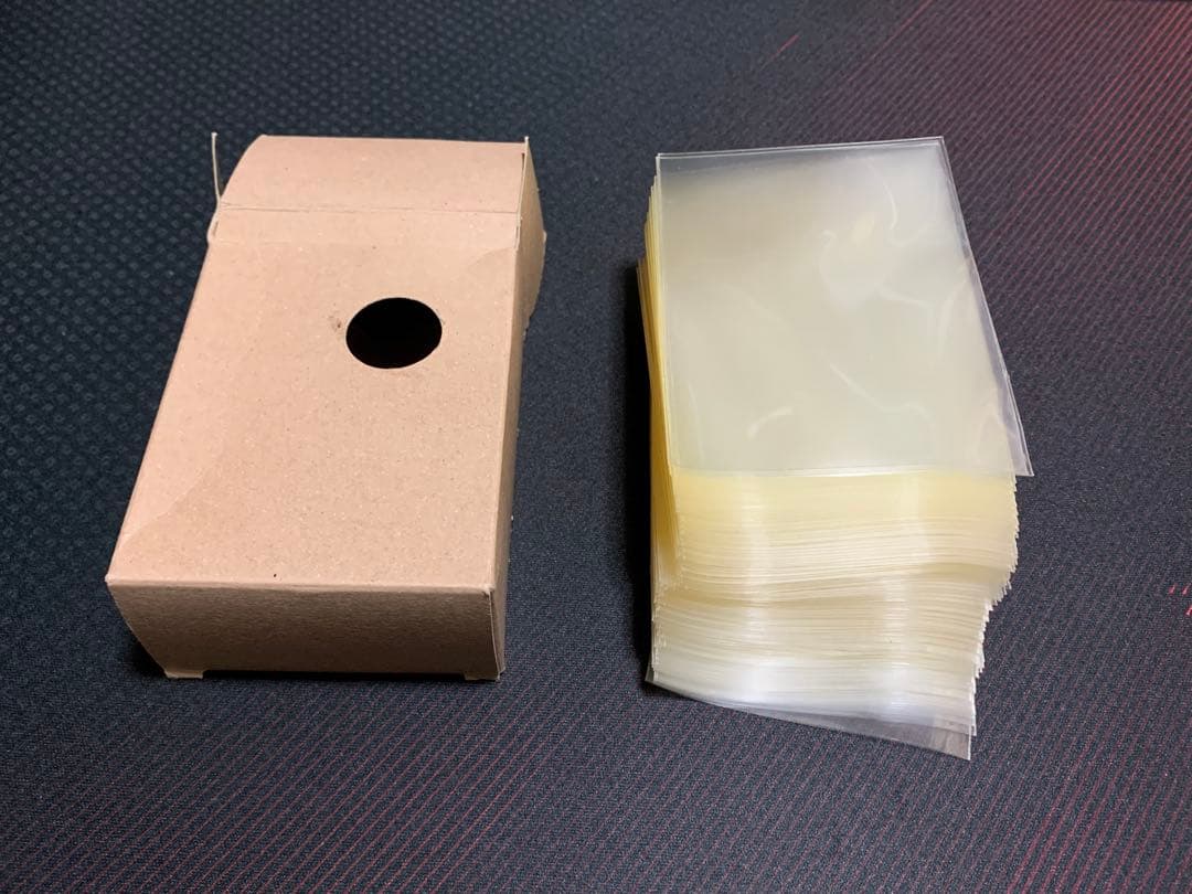 フォーラムスリーブ クリア 絶版 未使用135枚＋使用済み8枚 計143枚