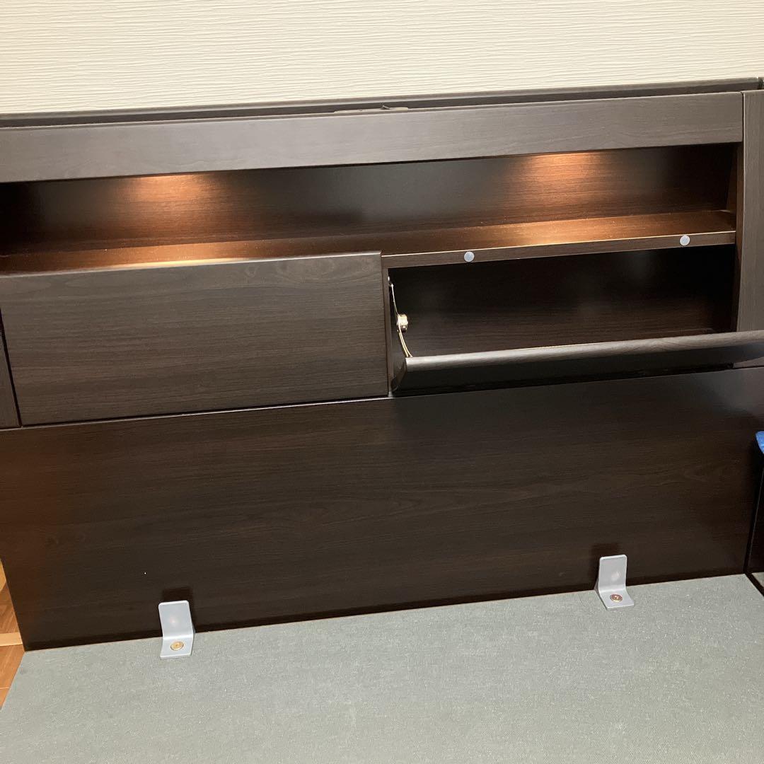 美品送料込！ニトリ 深型 跳ねあ上げ式宮付きベッドフレーム シングル 2/14