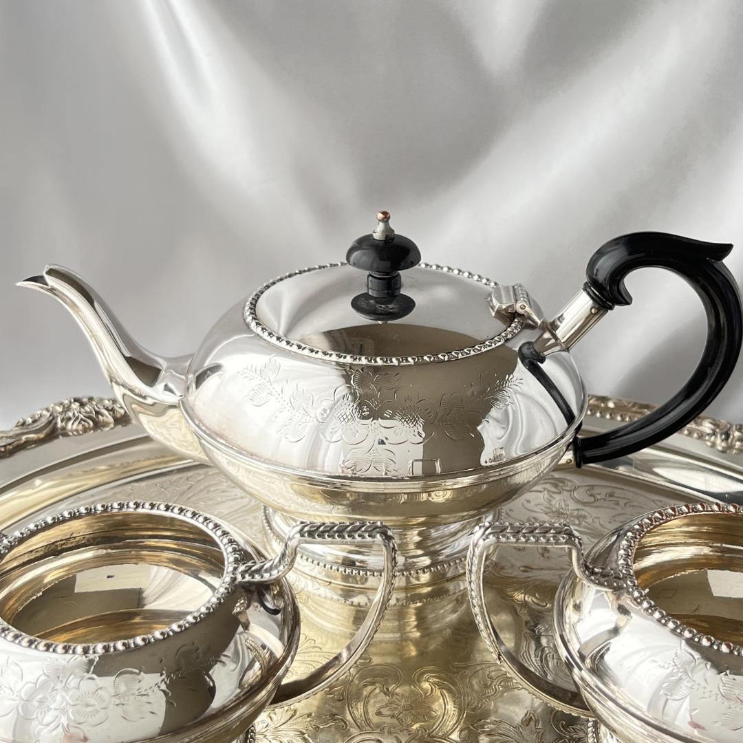 【英国】 パールとエングレイブのティーセット 3点 ティーポット