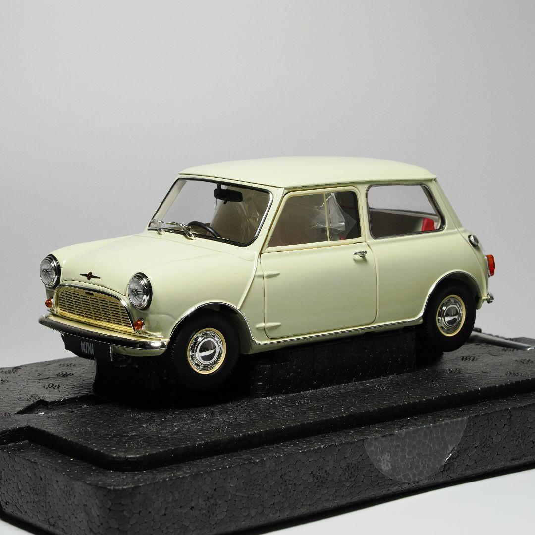京商 1/18 モーリス ミニ マイナー オールドイングリッシュホワイト
