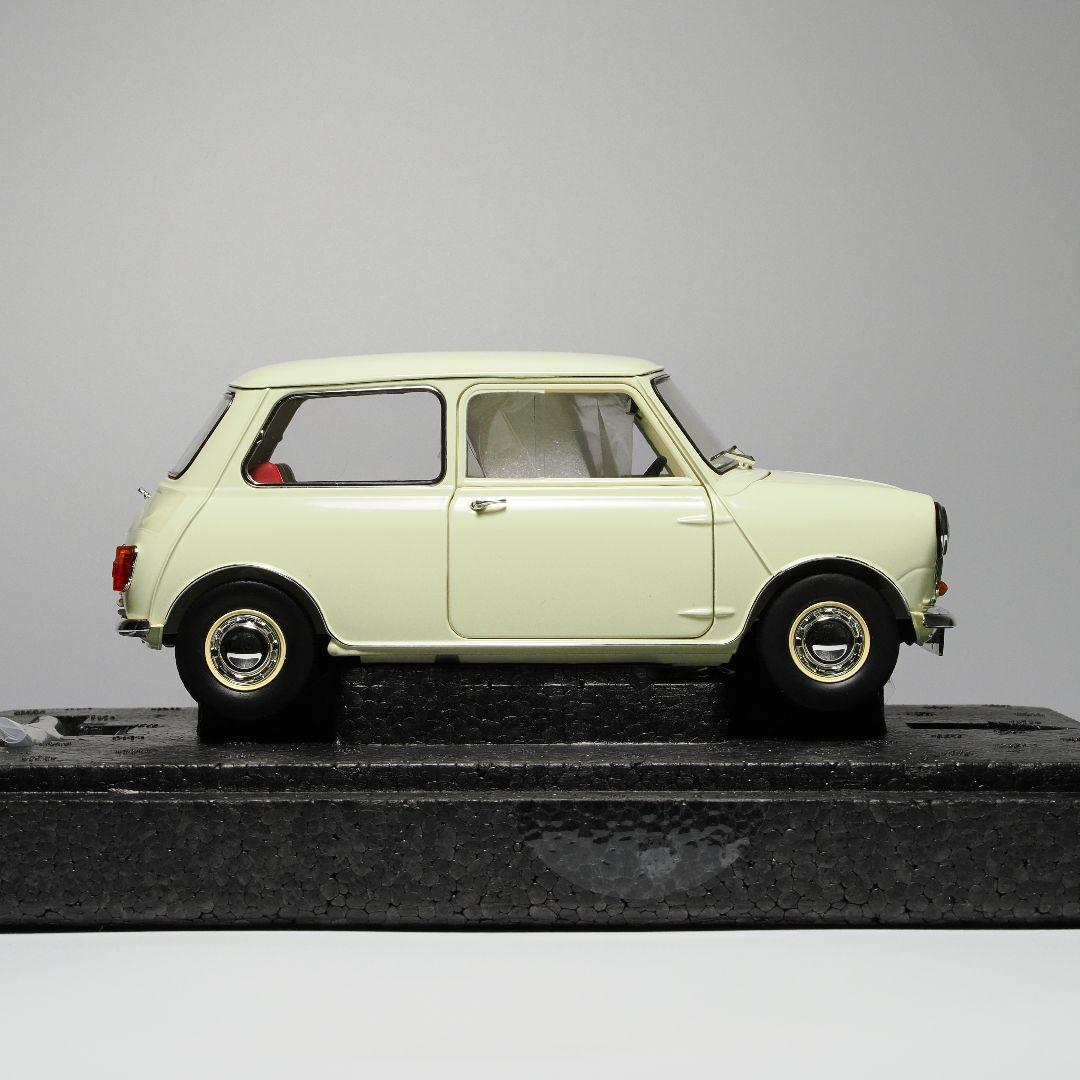 京商 1/18 モーリス ミニ マイナー オールドイングリッシュホワイト