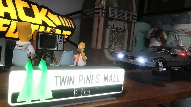 バックトゥザフューチャー TWIN PINES MALL 電飾看板 模型