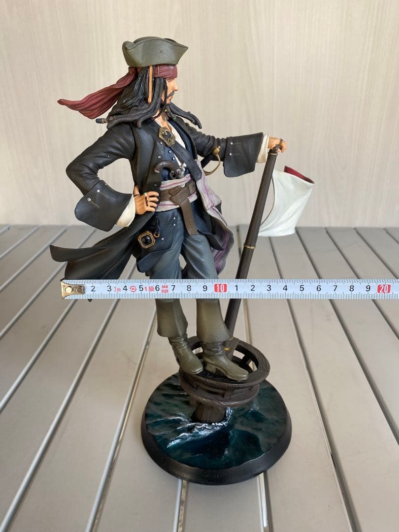 パイレーツ・オブ・カリビアンジャック・スパロウ フィギュア　ディズニー