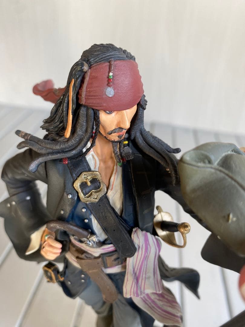 パイレーツ・オブ・カリビアンジャック・スパロウ フィギュア　ディズニー