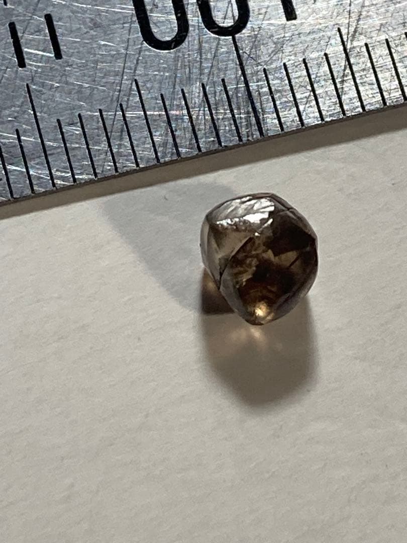 天然ダイヤモンド原石　1.5ct 小フラット面有画像7の輝部