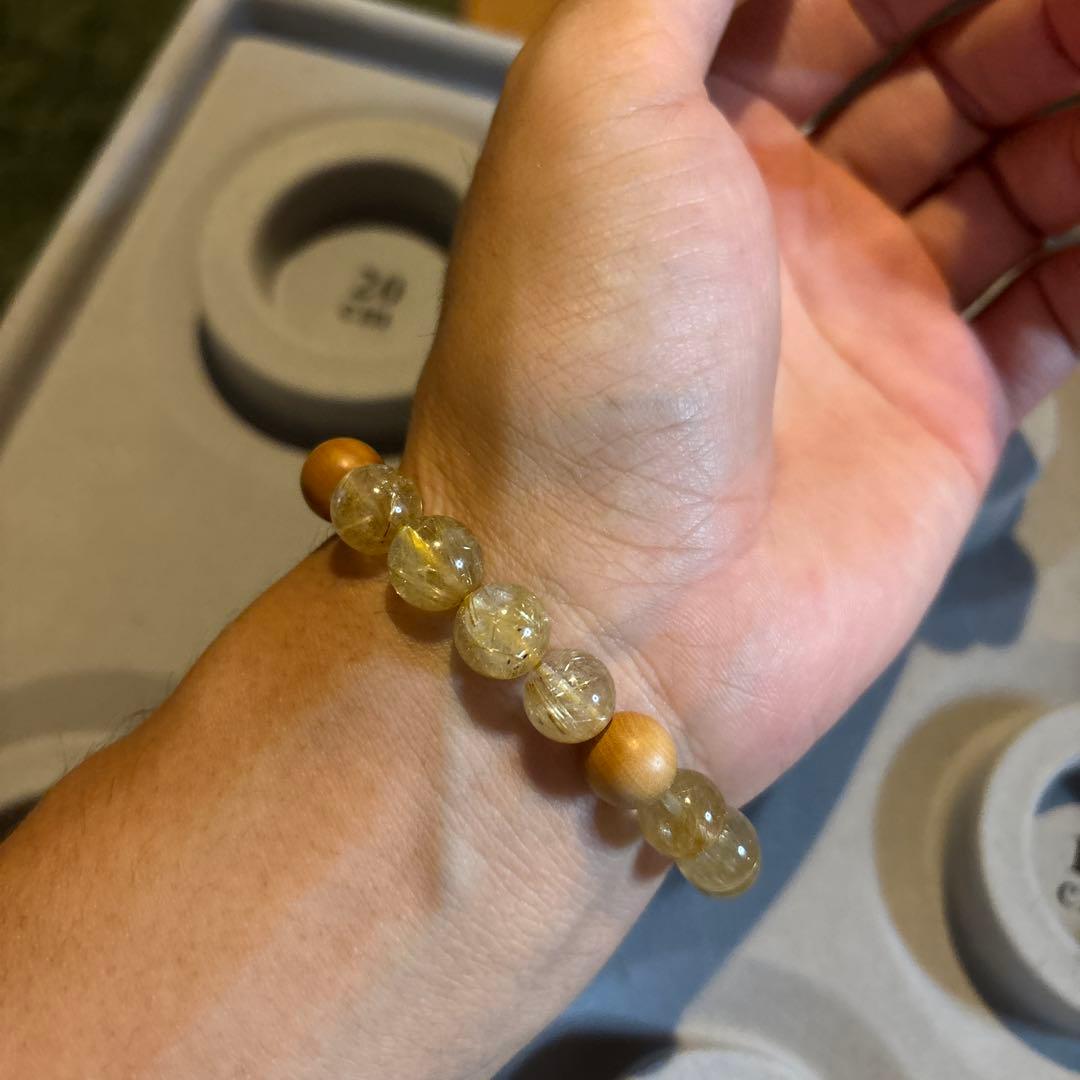 ルチルに柘植をつけてみました！ズンとくるのに落ち着く！