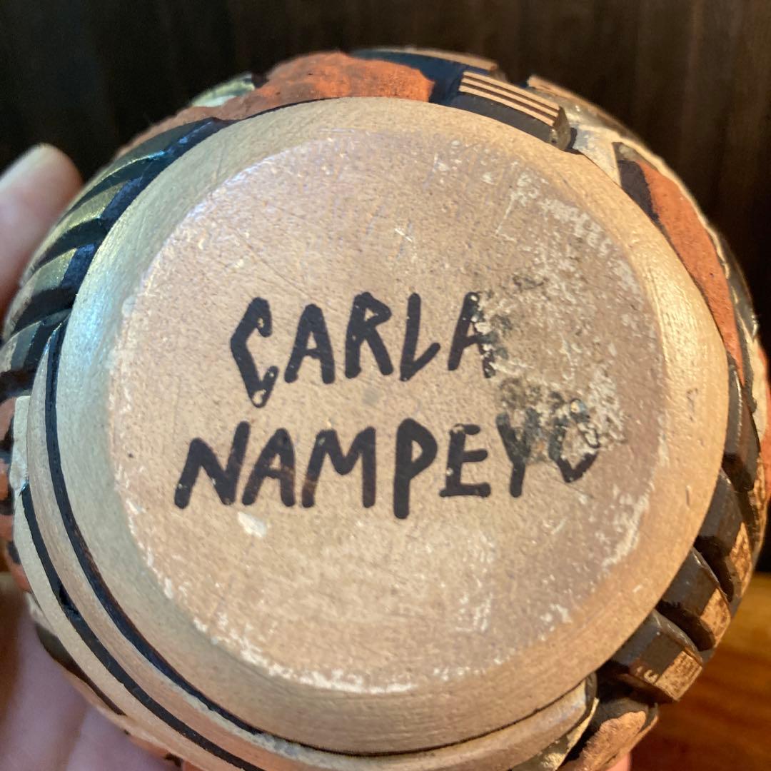 ホピ族 Carla Nampeyo作 コーンメイデン壺