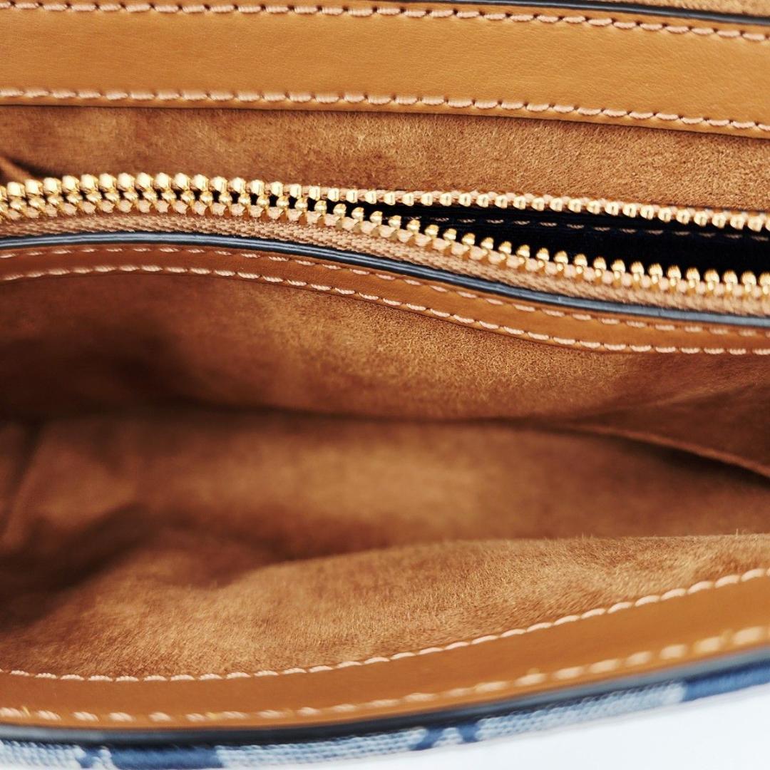 極美品 COACH コーチ クリオ トップ ハンドル シグネチャー C8513.