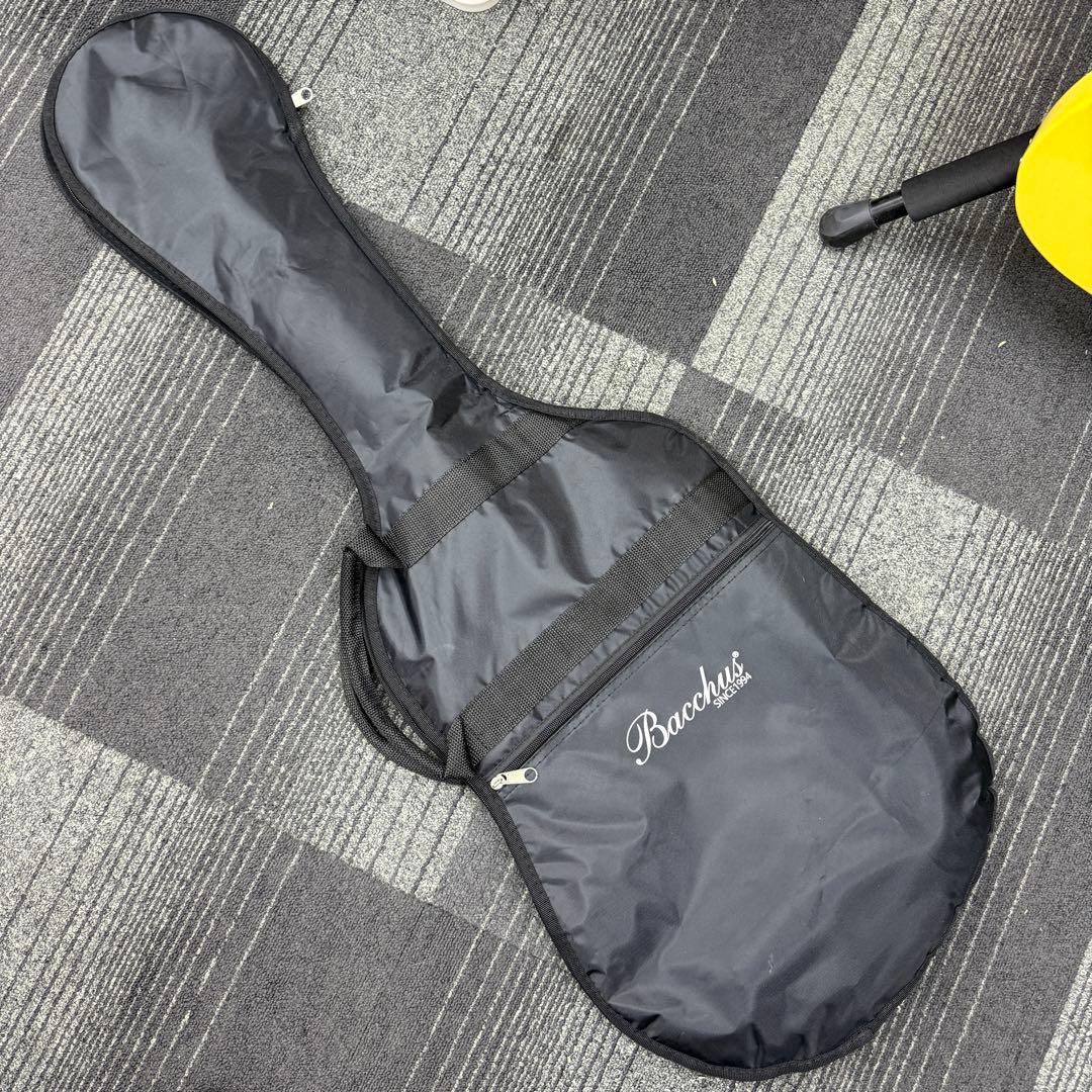 美品稼働品☆バッカス　エレキギター☆Bacchus　ユニバースシリーズ