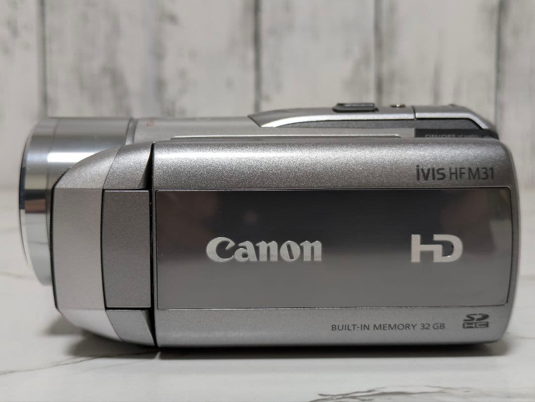 ② Canon　iVIS HF M31　豪華セット