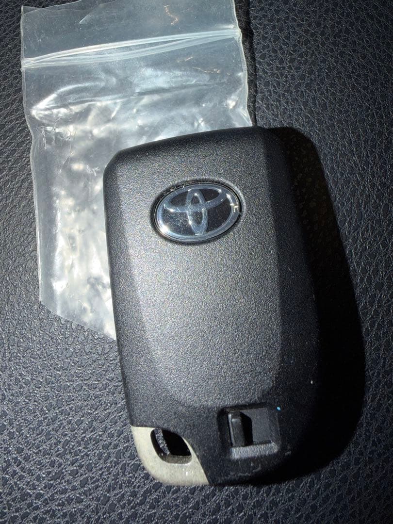 トヨタ ハイエース 純正スマートキー 両側パワースライド