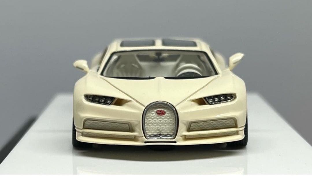 CRL 1/64 ブガッティ シロンスポーツ HERMES仕様