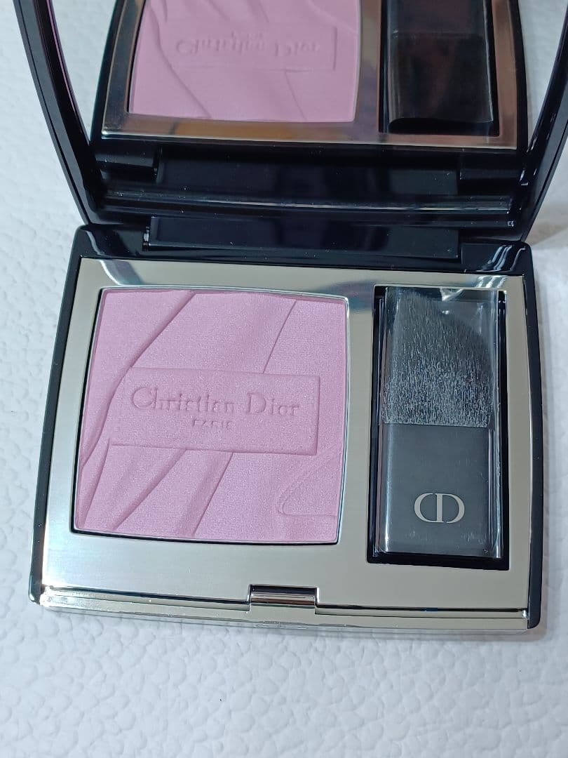 ディオールスキン ルージュ ブラッシュ 290 ジグ ネチャー シマー