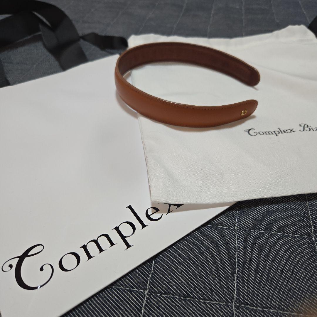 コンプレックスビズ　レザー　カチューシャ　茶色　ライトブラウン