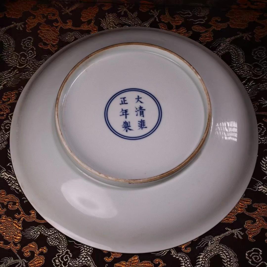 中国古美術・旧蔵粉彩陶磁器中皿・瑞獣龍絵皿・置物・純手描き・漆箱付・文房具・禮品