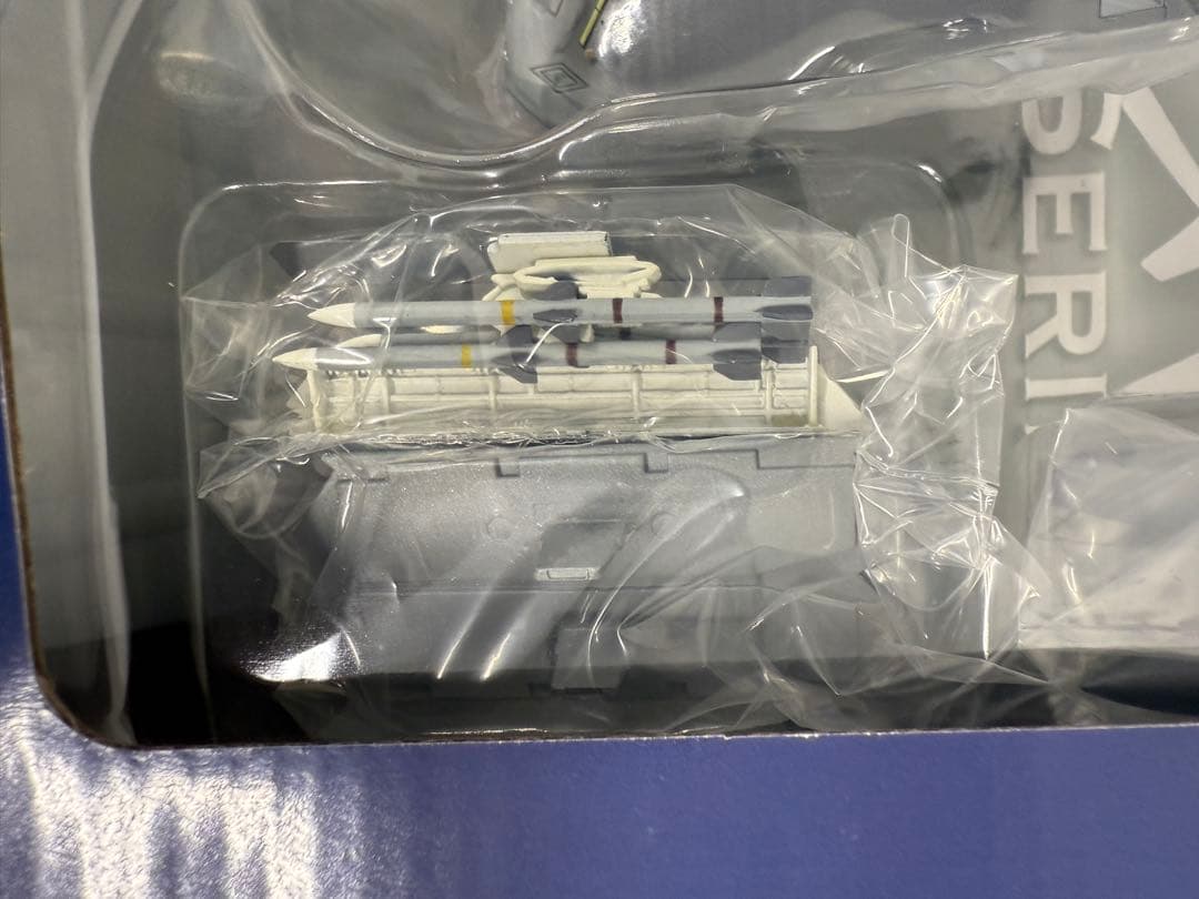 ☆美品・外箱付☆F-22 ラプター 1/72 航空機模型 HA2801♪