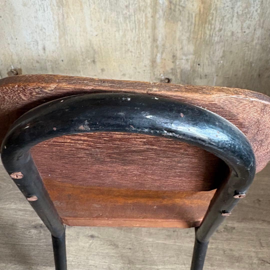 ヴィンテージチェア 古材×パイプ リメイク 子供椅子 学校