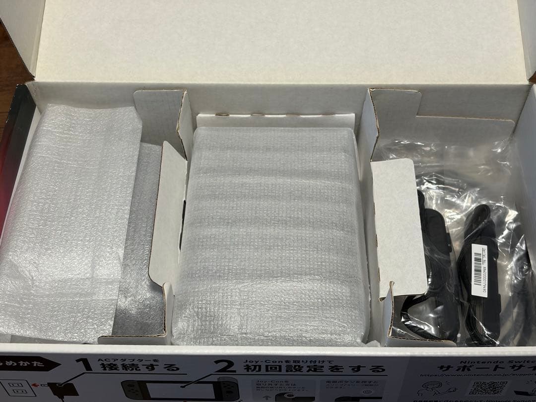 【未対策機】Nintendo Switch本体 箱付き　SDカード128GB付き