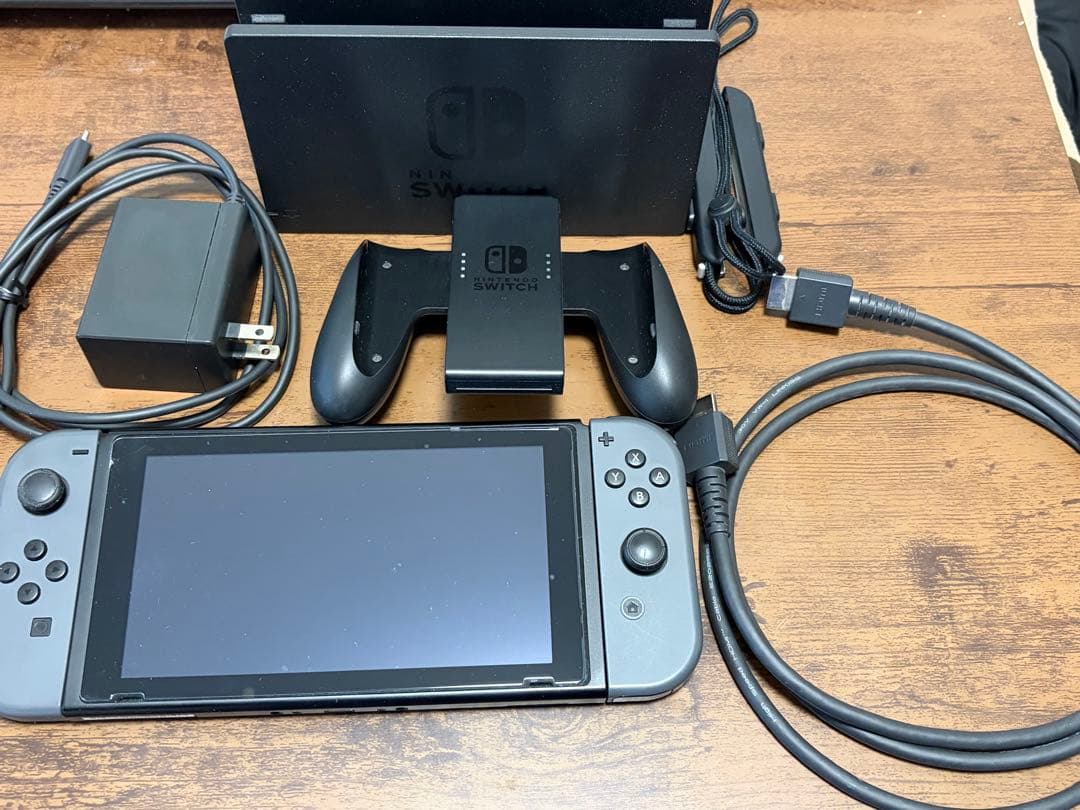 【未対策機】Nintendo Switch本体 箱付き　SDカード128GB付き