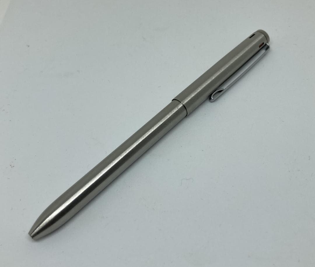 モンブラン振り子式四色ボールペンシルバー4C規格