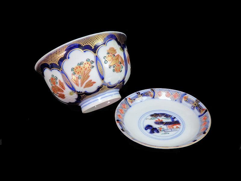 古伊万里 金襴手 陽刻 窓絵 花の図 蓋茶碗 2客 E114AS-CEk