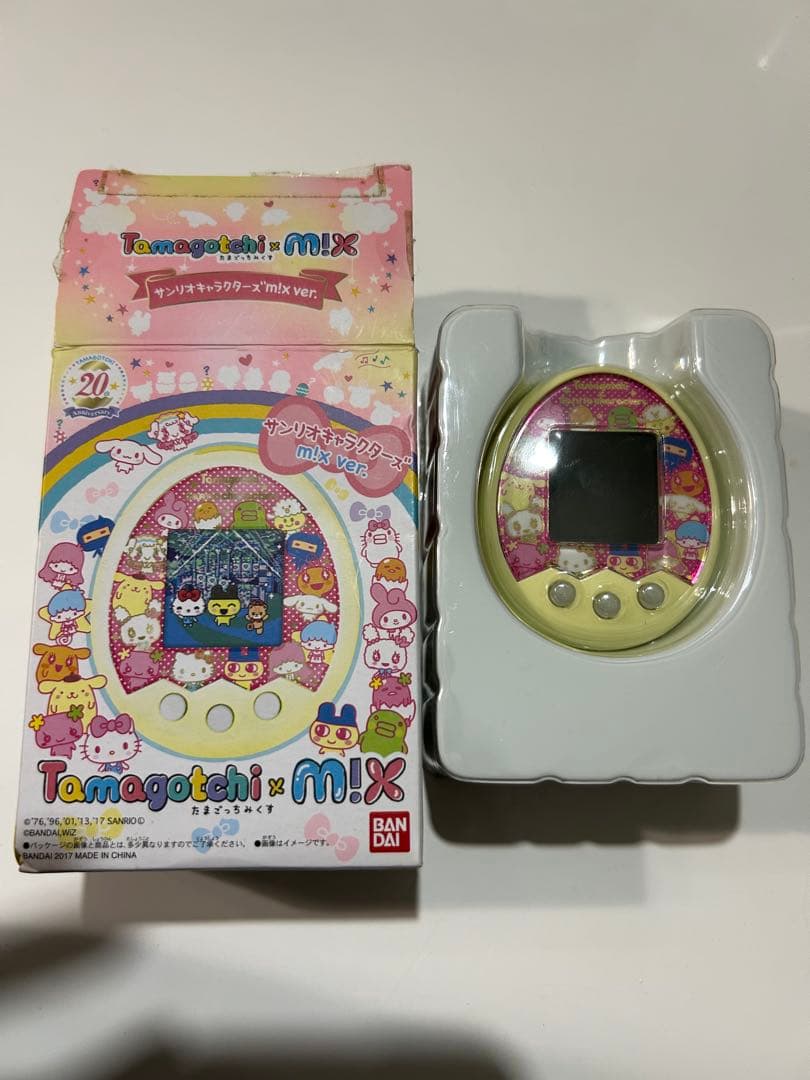 Tamagotchi x M!X サンリオキャラクターズMix Ver.