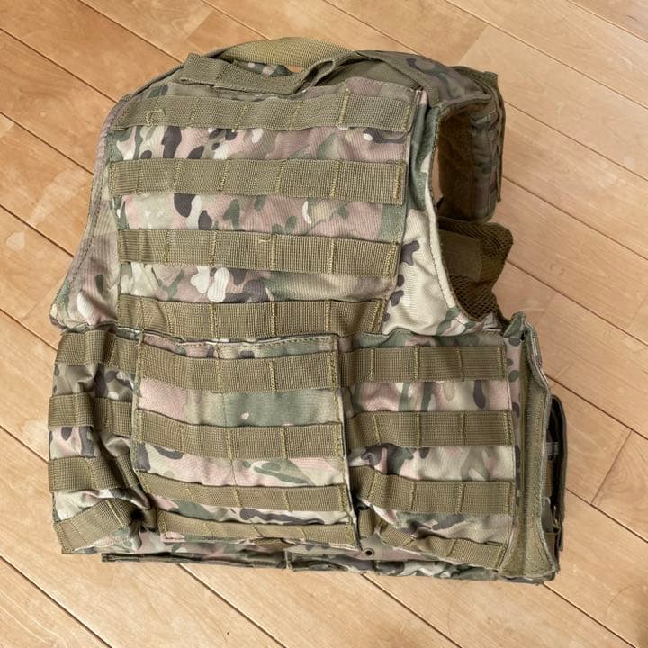 サバゲー用アーマーベスト& 腰ベルトポーチ マルチカモ