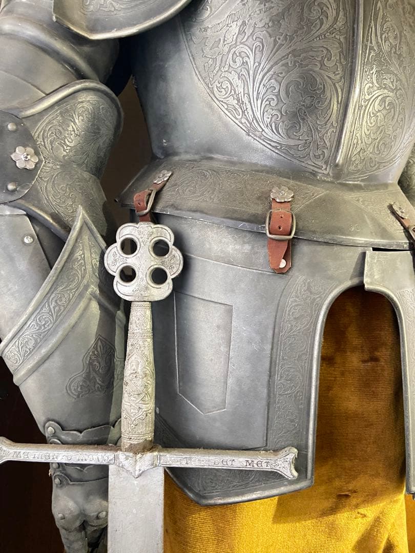 【限定発送】中世の騎士が現代に降臨！実物大ヨーロピアンアーマー「Arthur」