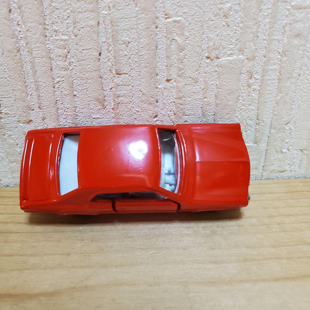 N9884【激レア】スカイライン2000GT 黒トミカ、カプセルトミカ