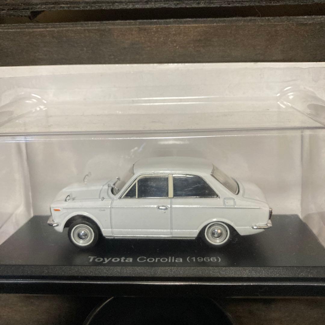 名車トヨタ2000GT・マツダファミリア800 43／1