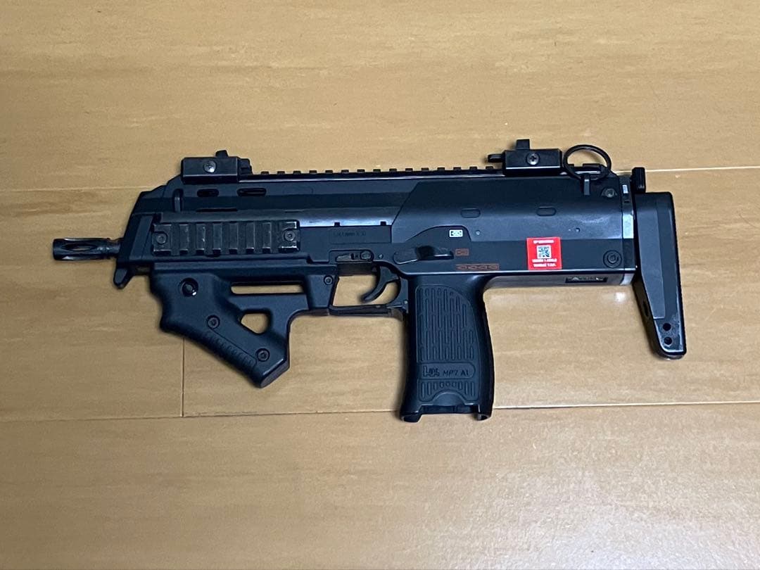 電動ガン 東京マルイ MP7A1 各種マガジン計5個　バッテリー付き