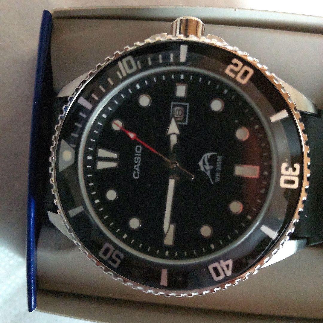 【新品・未使用品】CASIOカシオ (MDV-106)カジキダイバー日本未発売