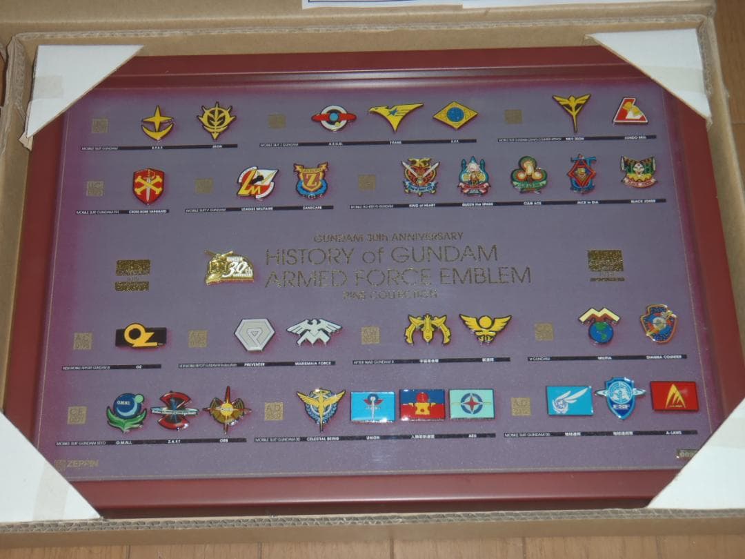 機動戦士ガンダム 30周年 エンブレムピンズコレクション ピンバッジ